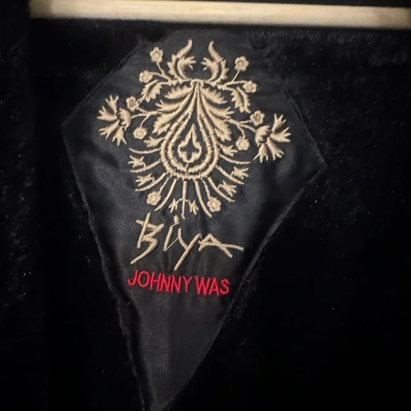 Johnny Was Black Teddy Jacket with Multicolor Floral Embroidery PRICE IS FIRM - Picture 3 of 8